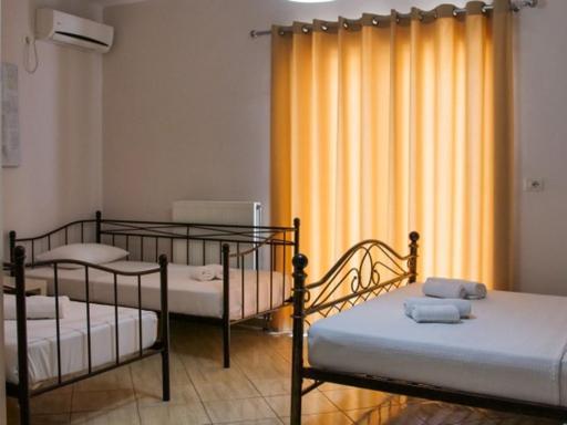Vironas Hotel Himare Bagian luar foto