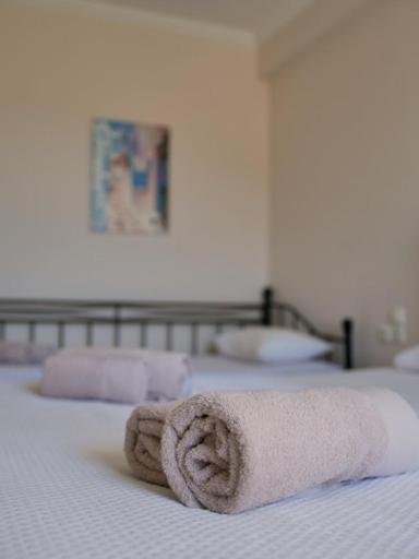 Vironas Hotel Himare Bagian luar foto